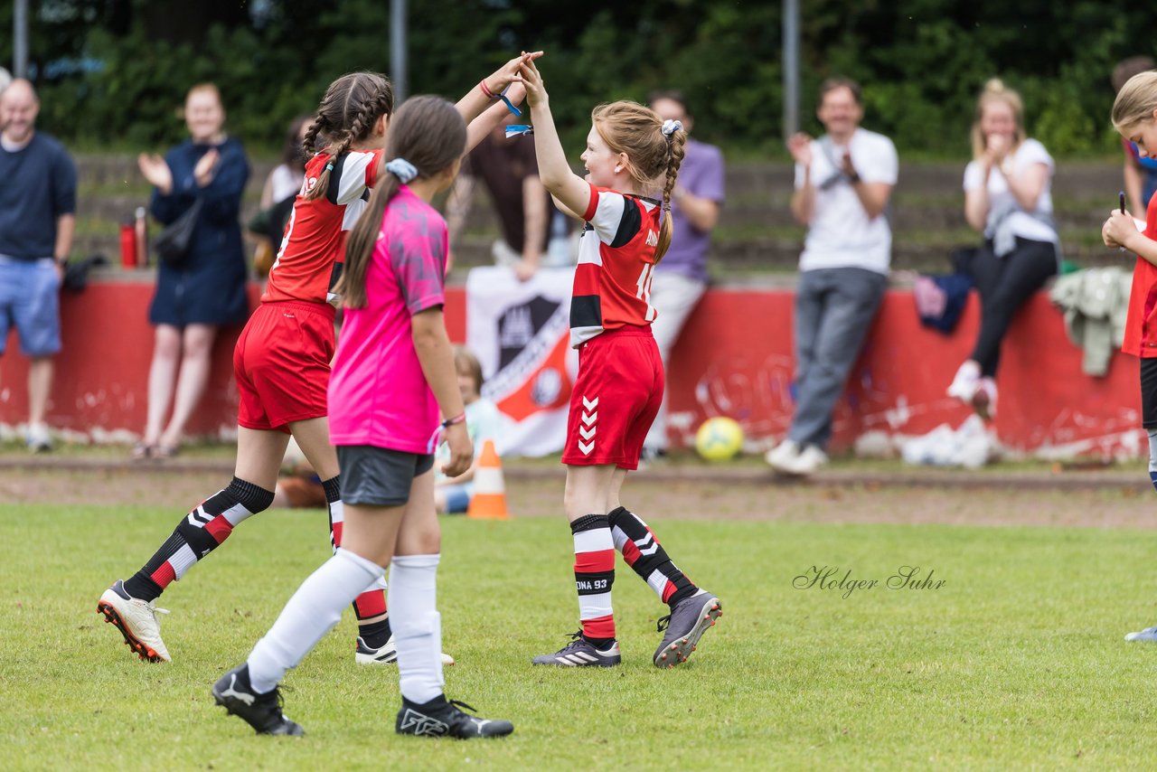 Bild 345 - Loewinnen Cup
